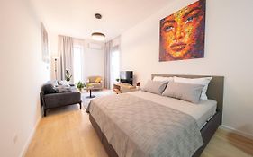 Diva Lux Apartment In Soho City Complex